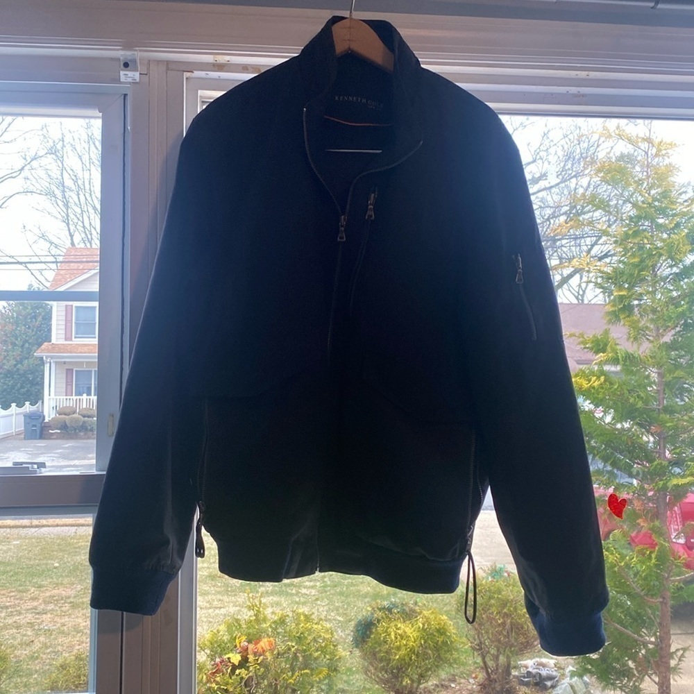 Menβs Kenneth Coleβreactionβ size medium black bomber jacket